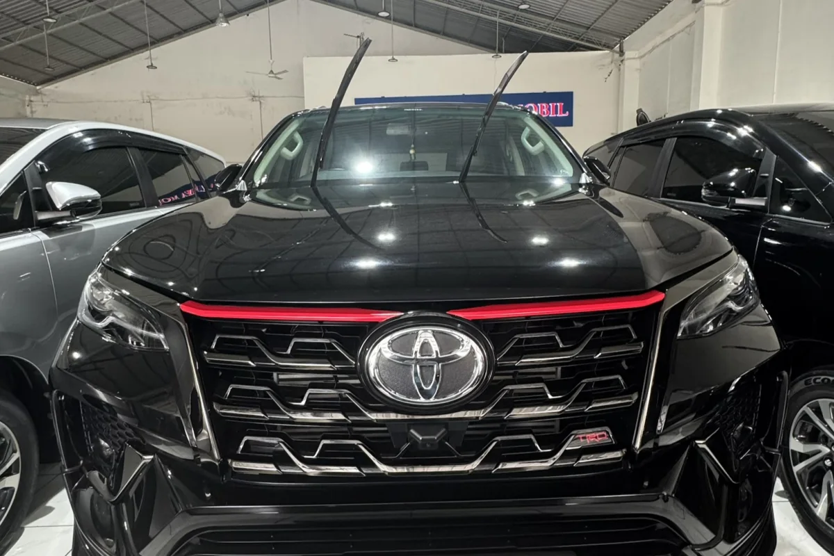 TOYOTA FORTUNER TRD 2.4L 2021 dijual di Medan