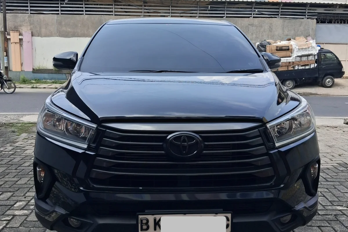 Toyota innova 2025 2025 dijual di Medan