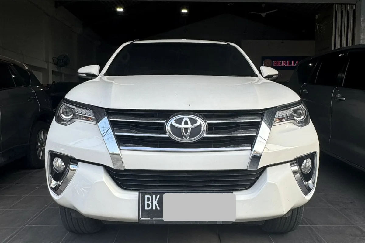 TOYOTA FORTUNER VRZ 2.4L 2016 dijual di Medan